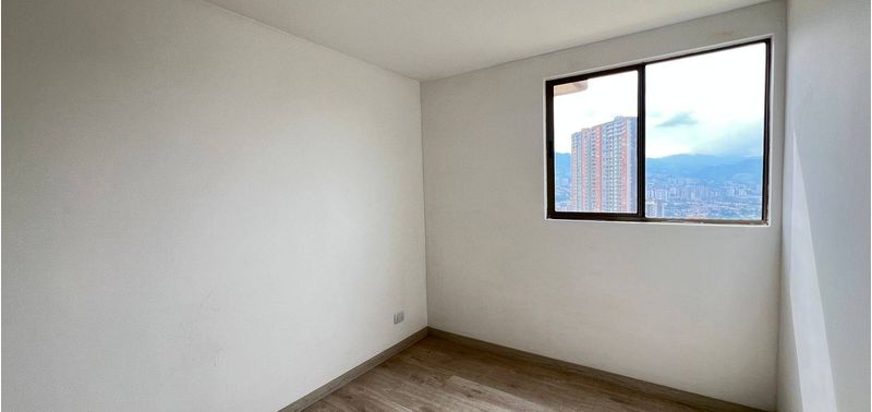 Apartamento en Venta en Medellín, Las Lomas-17