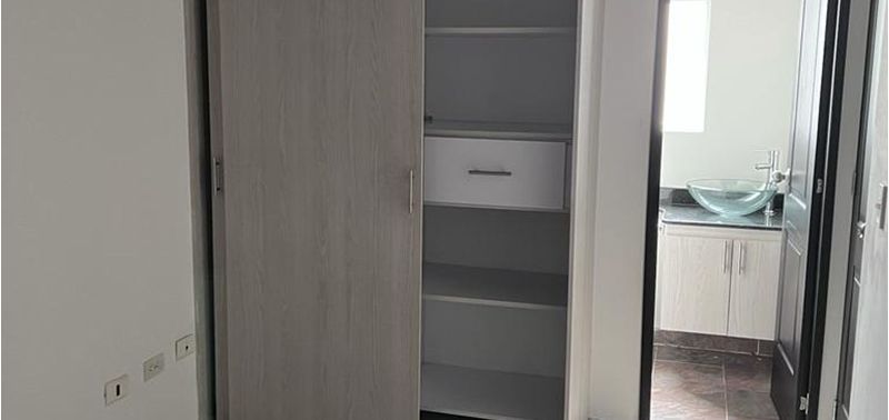 Apartamento en Venta en Sabaneta, Virgen Del Carmen-2