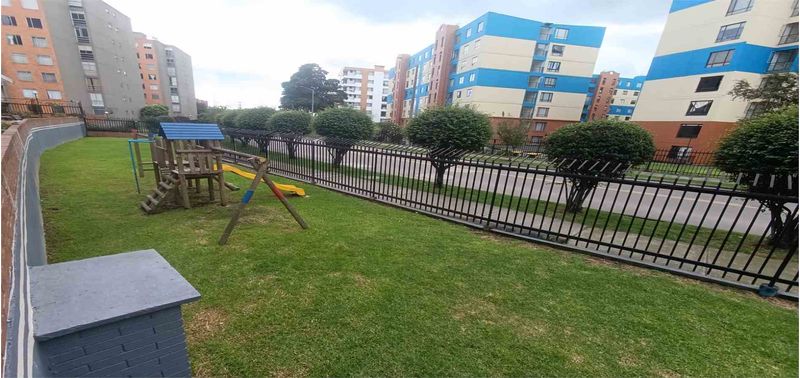 Apartamento en Venta en Bogotá, D.C., Capellanía-16