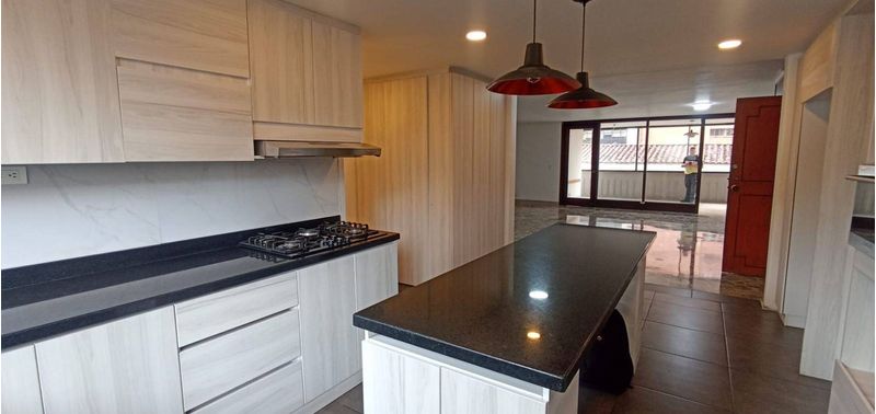 Apartamento en Venta en Medellín, La Candelaria-2