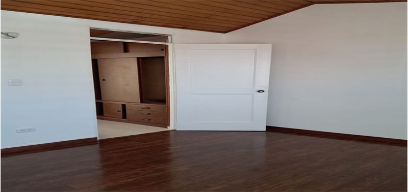 Casa en Venta en Bogotá, D.C., El Mortiño-9