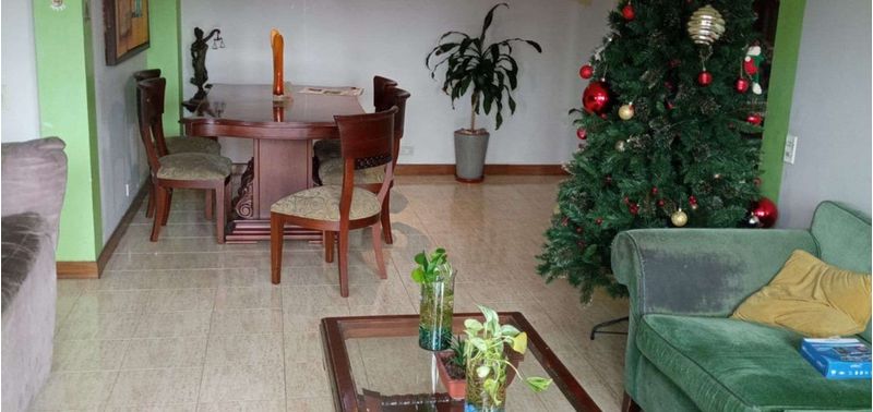 Apartamento en Venta en Medellín, Laureles-0