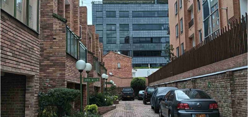 Casa en Venta en Bogotá, D.C., Usaquén-0