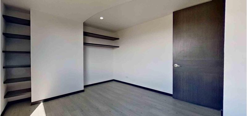 Apartamento en Venta en Bogotá, D.C., la calleja-5