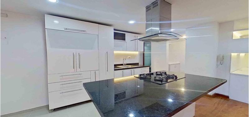 Apartamento en Venta en Bogotá, D.C., Santa Bárbara Central-13