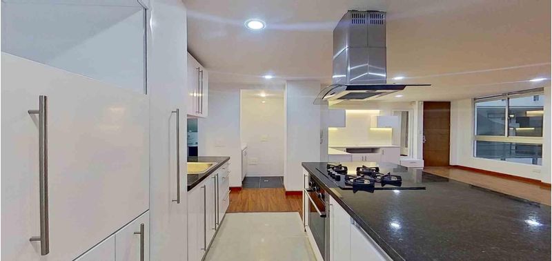 Apartamento en Venta en Bogotá, D.C., Santa Bárbara Central-15