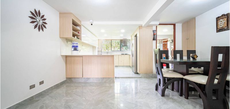 Casa en Venta en Envigado, Las Antillas-0