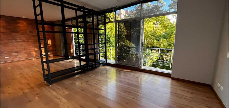 Apartamento en Venta en Medellín, Santa María de los Ángeles-1