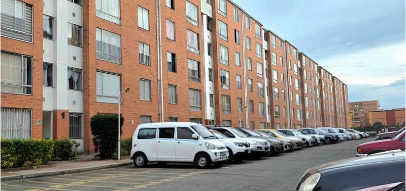 Apartamento en Venta en Bogotá, D.C., Gran Britalia-11