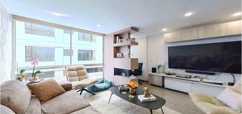 Apartamento en Venta en Bogotá, D.C., Nuevo Country-1