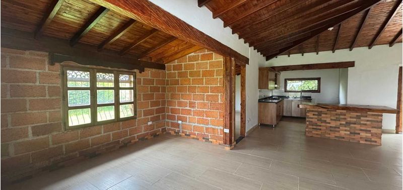 Casa en Venta en Medellín, Santa Elena-2