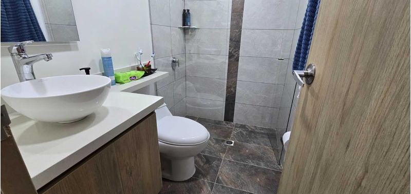 Casa en Venta en Envigado, La Magnolia-3