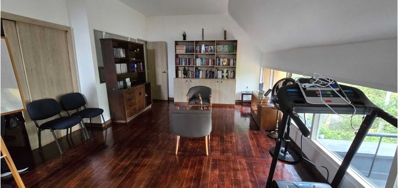 Casa en Venta en Envigado, La Magnolia-16