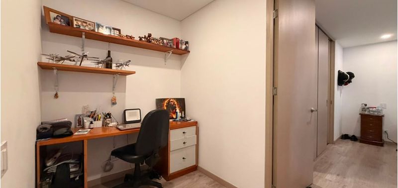 Apartamento en Venta en Medellín, Altos del Poblado-12