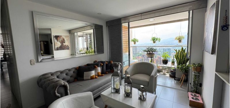 Apartamento en Venta en Medellín, El Poblado-0