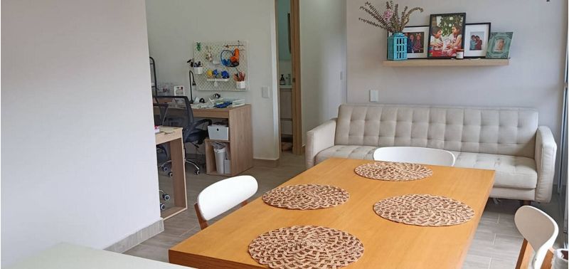 Apartamento en Venta en Sabaneta, Las Lomitas-0