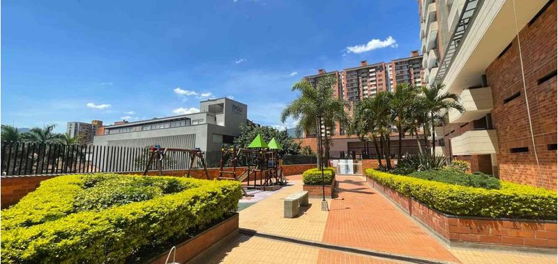 Apartamento en Venta en Medellín, Laureles-6