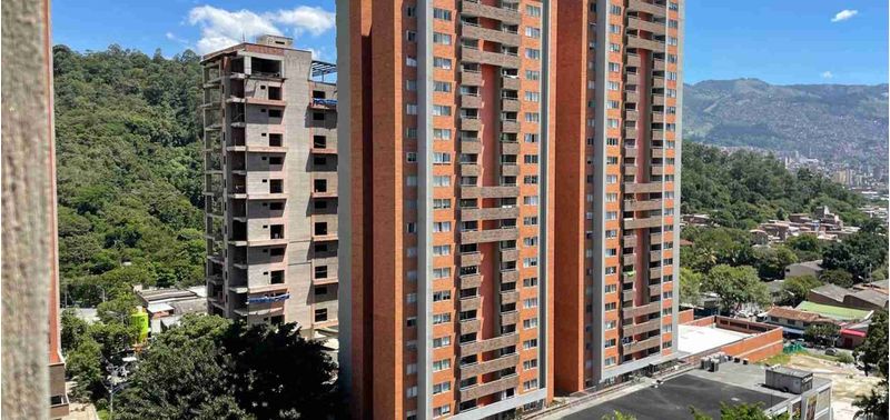 Apartamento en Venta en Medellín, Laureles-11