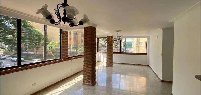 Apartamento en Venta en Medellín, Laureles