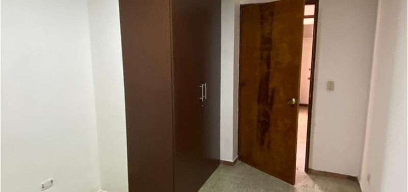 Apartamento en Venta en Medellín, Laureles-12