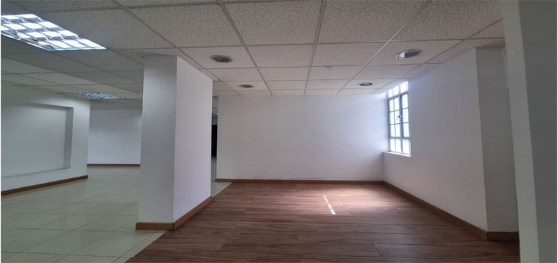 Oficina en Venta en Bogotá, D.C., Bella Suiza-16