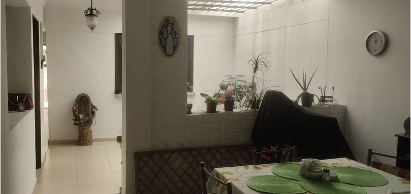 Casa en Venta en Medellín, Santa Teresita-0