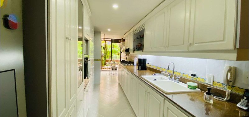 Apartamento en Venta en Medellín, El Poblado-3
