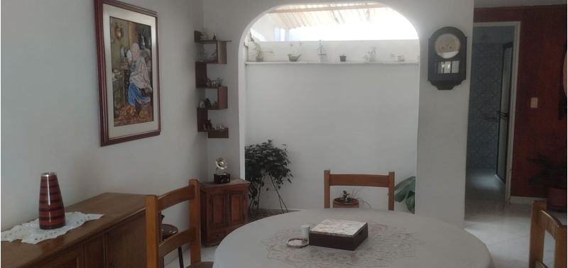 Casa en Venta en Medellín, Santa Teresita-2