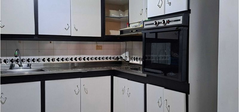 Apartamento en Venta en Medellín, Laureles-2