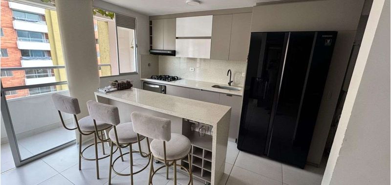 Apartamento en Venta en Envigado, Andalucía-0