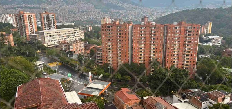 Apartamento en Venta en Medellín, Villaflora-0
