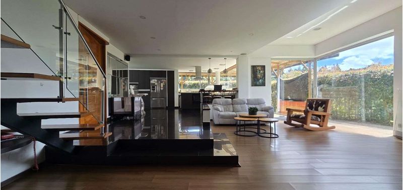 Casa en Venta en Envigado, Loma Del Escobero-11