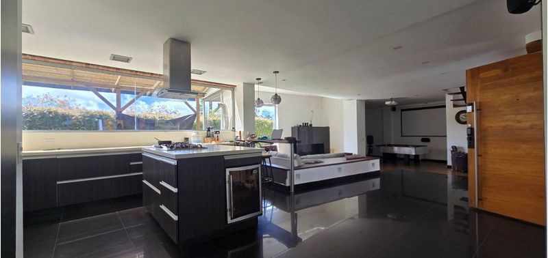 Casa en Venta en Envigado, Loma Del Escobero-12