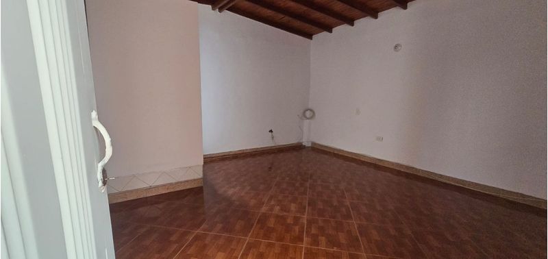 Casa en Venta en Envigado, Las Flores-35