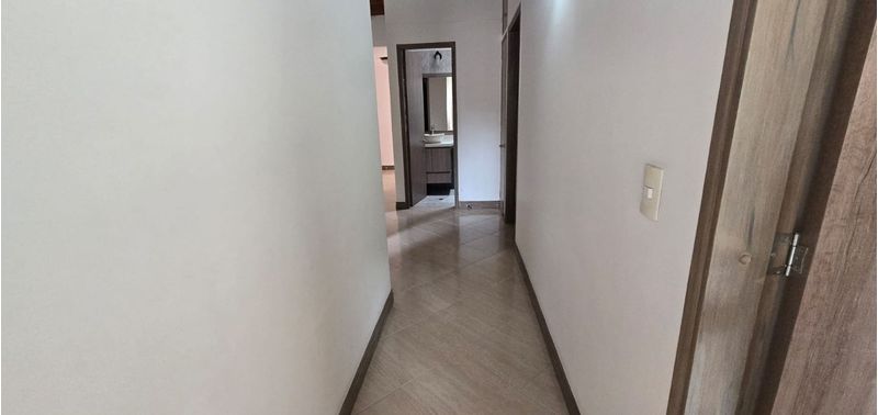 Casa en Venta en Medellín, El Poblado-24