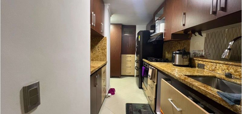Apartamento en Venta en Medellín, Belén Loma de los Bernal-0