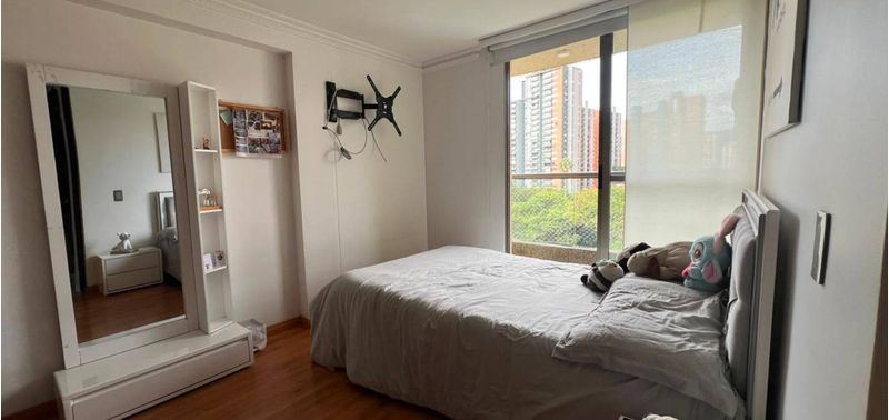 Apartamento en Venta en Medellín, Belén Loma de los Bernal-2