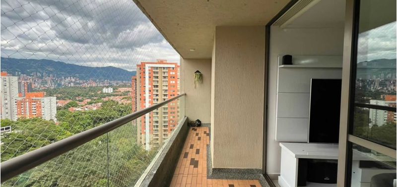 Apartamento en Venta en Medellín, Belén Loma de los Bernal-18