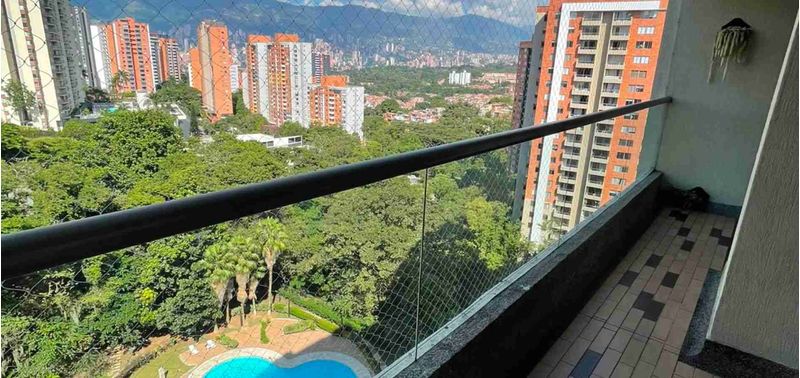 Apartamento en Venta en Medellín, Belén Loma de los Bernal-19