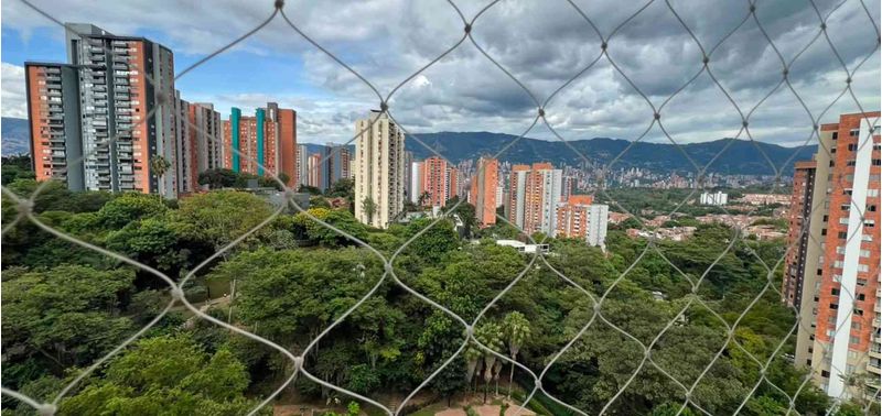 Apartamento en Venta en Medellín, Belén Loma de los Bernal-20