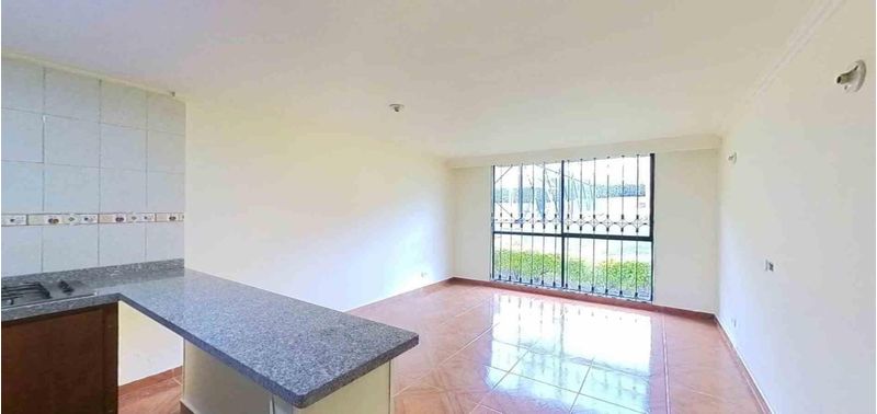 Apartamento en Venta en Madrid, altos de madrid