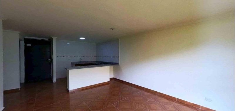 Apartamento en Venta en Madrid, altos de madrid-1