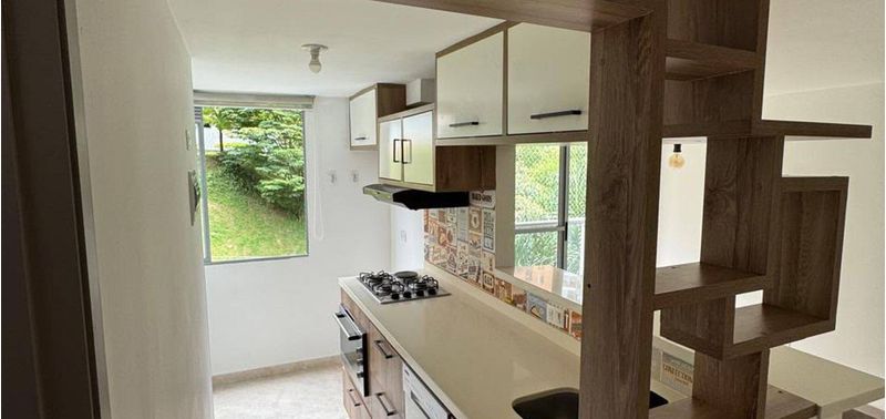Apartamento en Venta en Envigado, La Cuenca-1