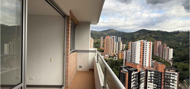 Apartamento en Venta en Sabaneta, Betania-0