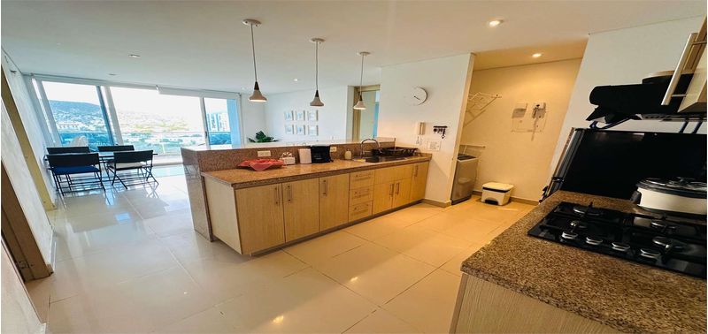 Apartamento en Venta en Santa Marta, Rodadero Sur-1