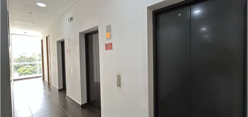 Oficina en Venta en Medellín, El Poblado-5