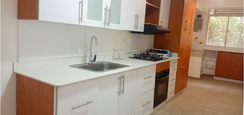 Apartamento en Venta en Medellín, Castropol-0