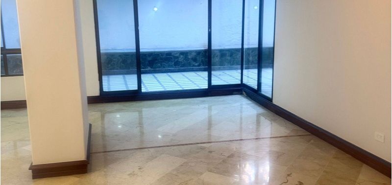 Apartamento en Venta en Medellín, El Poblado-12