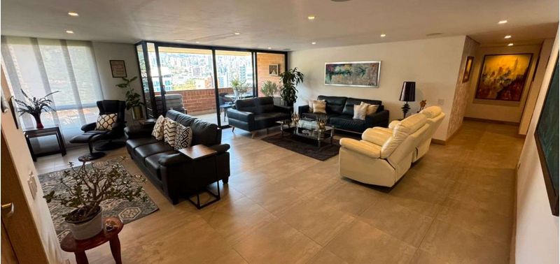 Apartamento en Venta en Medellín, Las Lomas