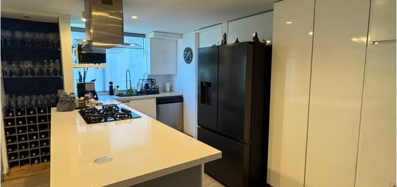 Apartamento en Venta en Medellín, Las Lomas-2